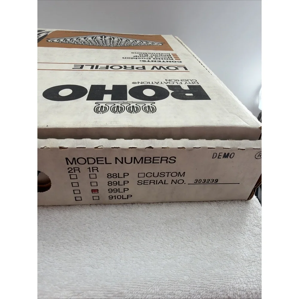 Roho Dry Floatation Cushion-Low Profile- With Pump- 17x19 Inch 99LP Made in USA